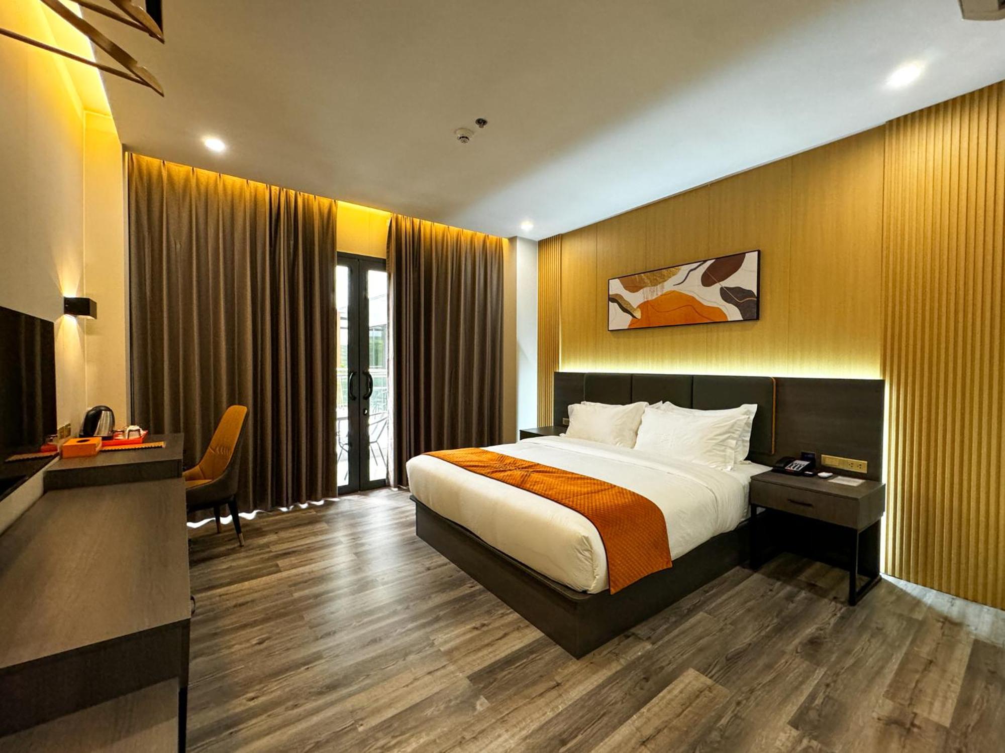 Venus Royale Hotel