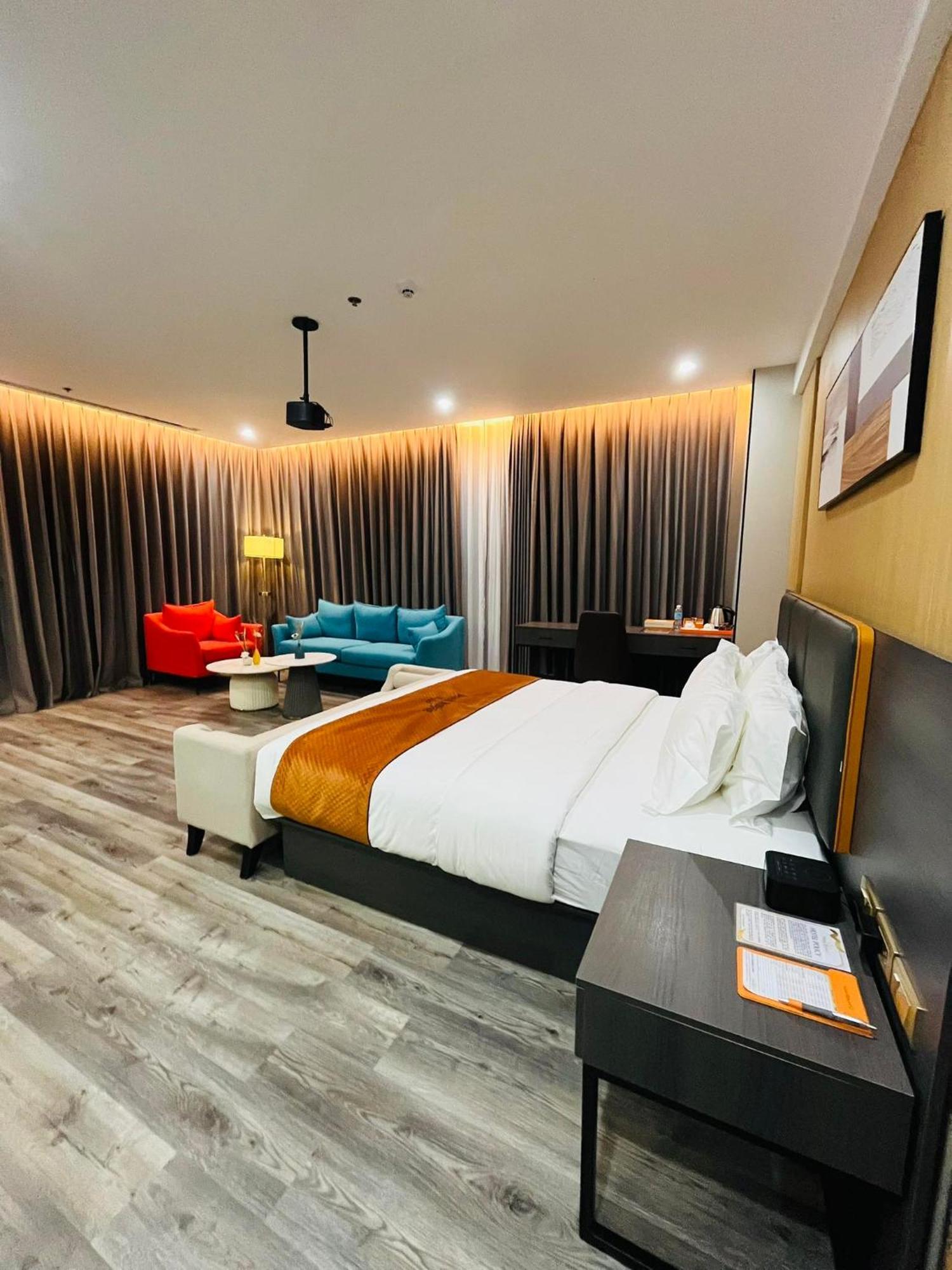 Venus Royale 5* Coron