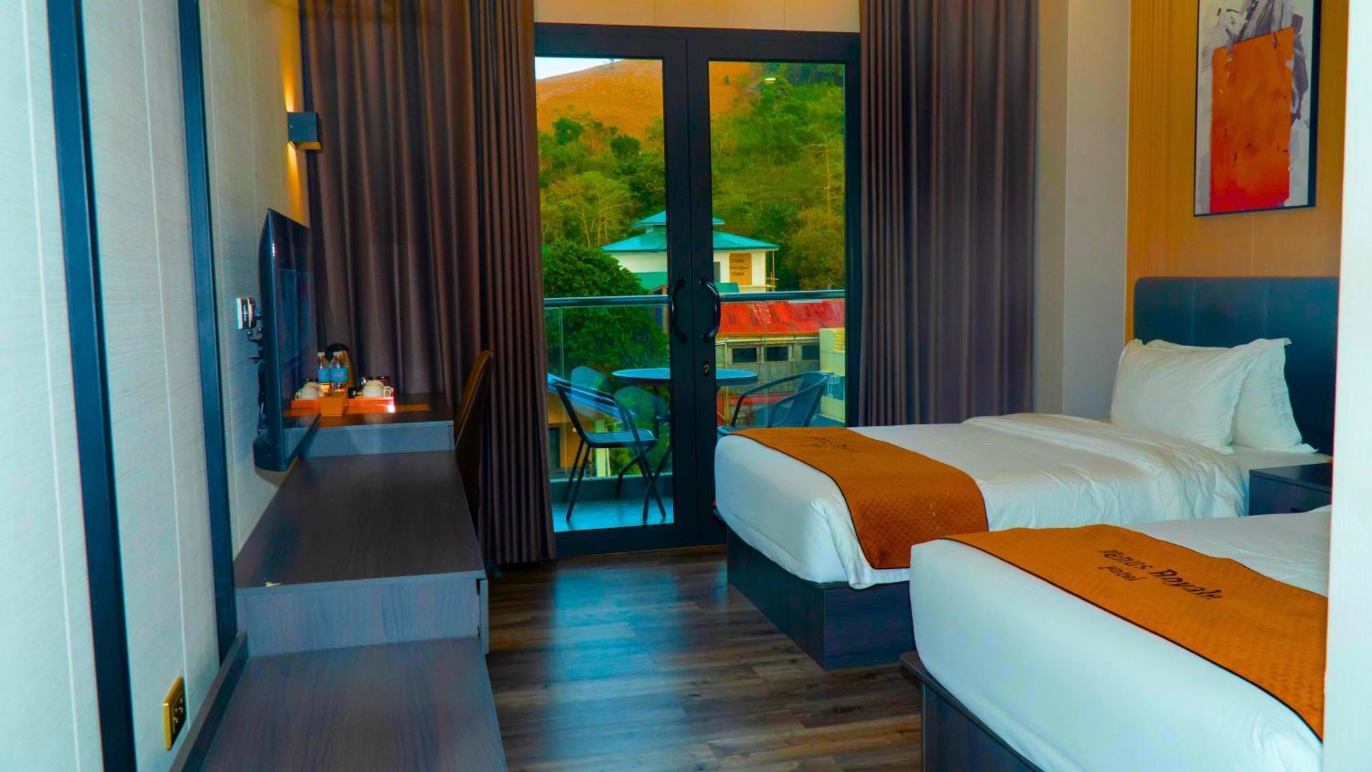Venus Royale 5* Coron